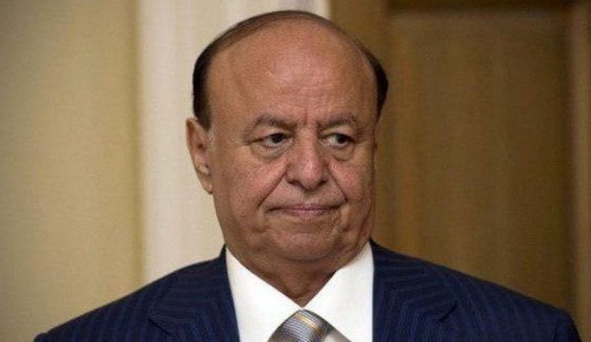 بعد الإطاحة بوزيرين من حكومته.. أين اختفى هادي؟!
