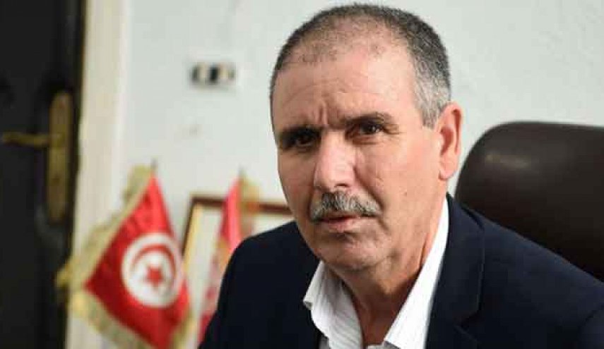 اتحاد الشغل التونسي يتصدى لبيع شركات عامة ويواجه الحكومة