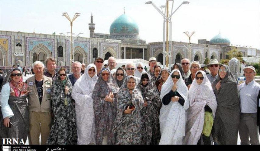 زيارة نحو مليوني سائح أجنبي للعتبه الرضويه المقدسه