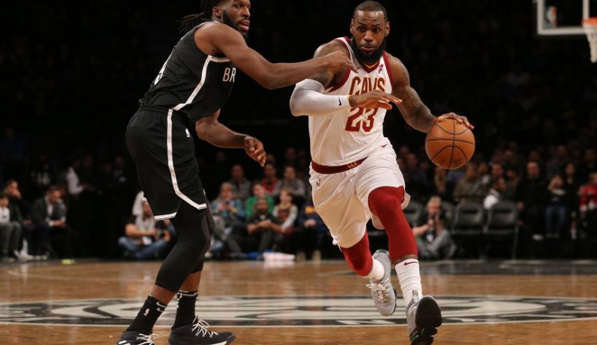جيمس يقود كليفلاند للفوز على بروكلين 121-114
