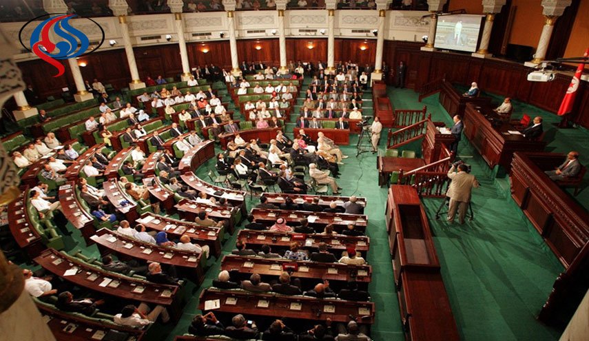 هرج ومرج في برلمان تونس بعد التصويت ضد قرار التمديد لهيئة الحقيقة والكرامة