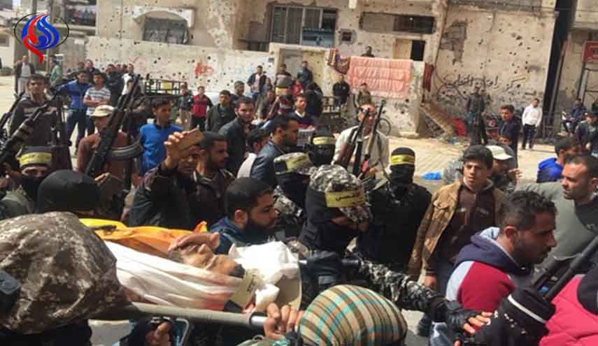 بالصور.. جماهير غزة تشيع شهداء مجزرة 