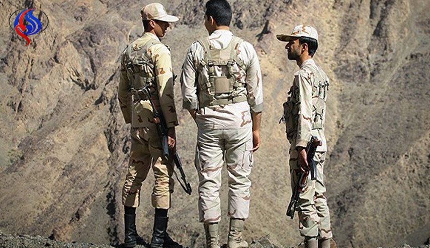 ايران تسلم باكستان 22 مهاجرا غير شرعي