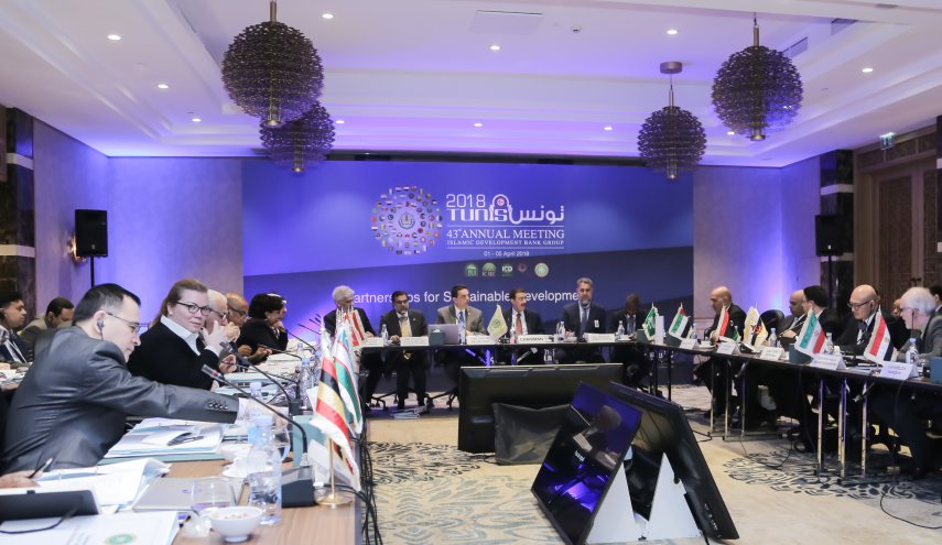 البنك الإسلامي للتنمية يمول تونس بمشاريع وطنية