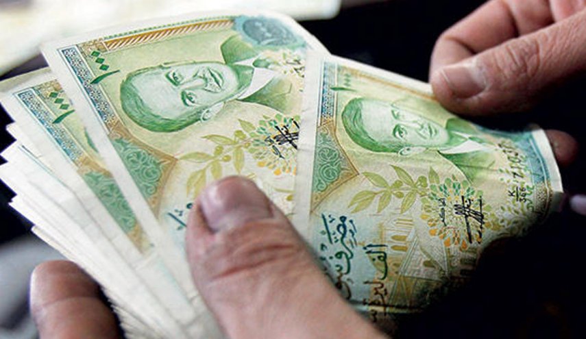 الليرة السورية تتابع تحسنها …الدولار حول 440 ليرة