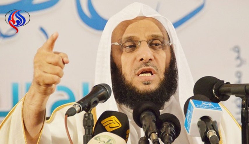 داعية سعودي يواصل سقوطه ويحذف تغريدة يدعو فيها لنصرة أهل فلسطين!
