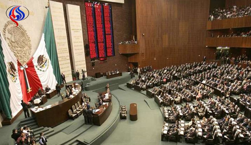 البرلمان المكسيكي يدعو حكومته لوقف التعاون مع الولايات المتحدة