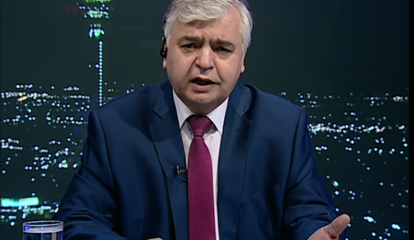 خبير روسي : ترامب ليس رئيسا بل سمسار اسلحة 