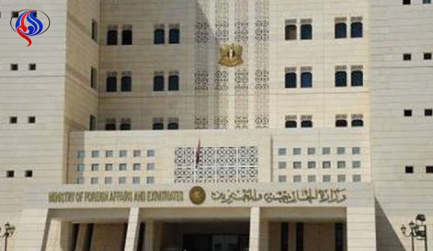 الخارجية اليمنية تدين العدوان الثلاثي علی سوريا