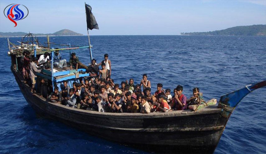 قارب يقل 70 شخصا من الروهينغا يغادر ميانمار متوجها لماليزيا