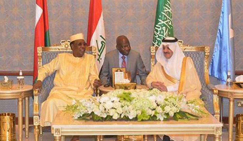 الرئيس التشادي أحضر معه إلى السعودية فرقة عسكرية