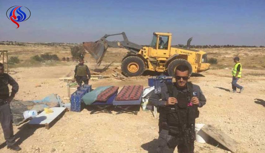 الاحتلال يهدم هذه القرية العربية للمرة الـ 127!