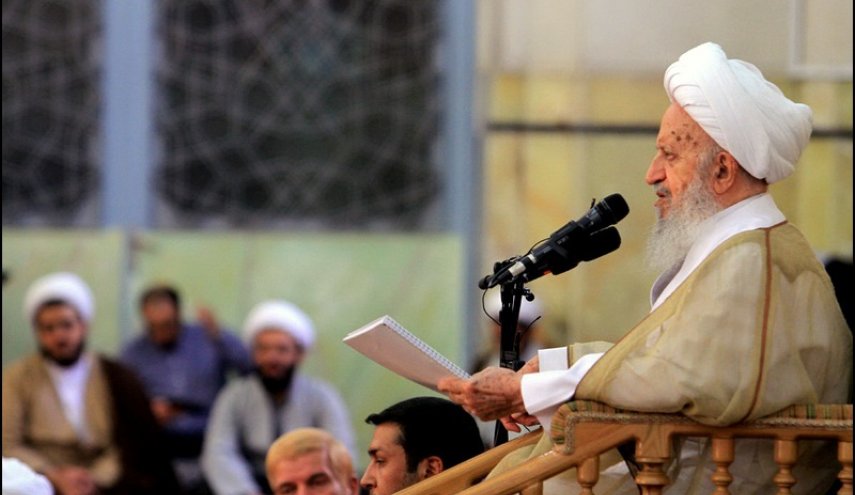 آية الله مكارم شيرازي: الدول المجرمة اعتدت على سوريا وفق شريعة الغاب