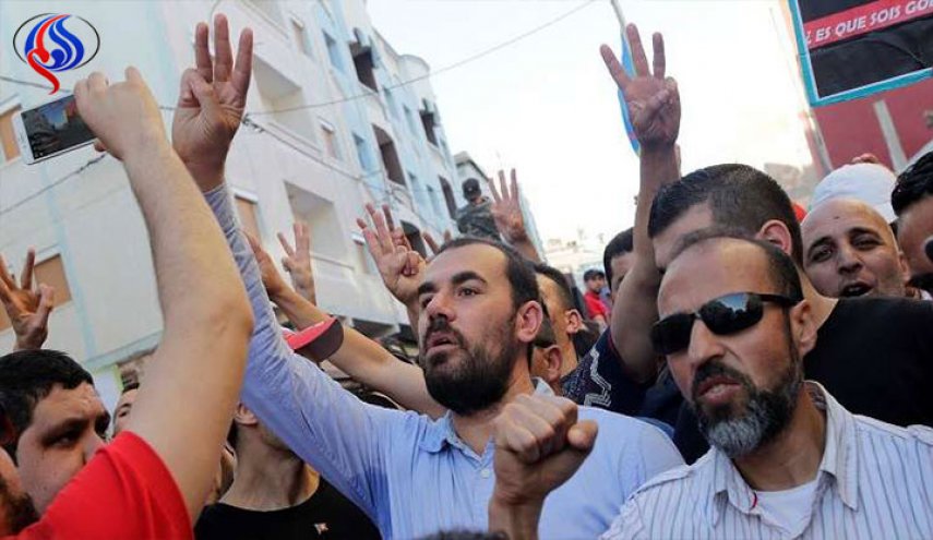 المغرب.. الزفزافي ينسحب من المحاكمة بسبب 