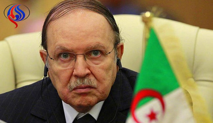 بوتفليقة يناشد الشباب للاهتمام بالنشاط الفلاحي