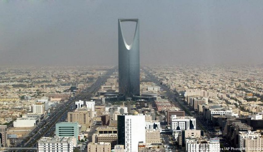 السعودية توقف نحو مليون شخص وترحل الآلاف
