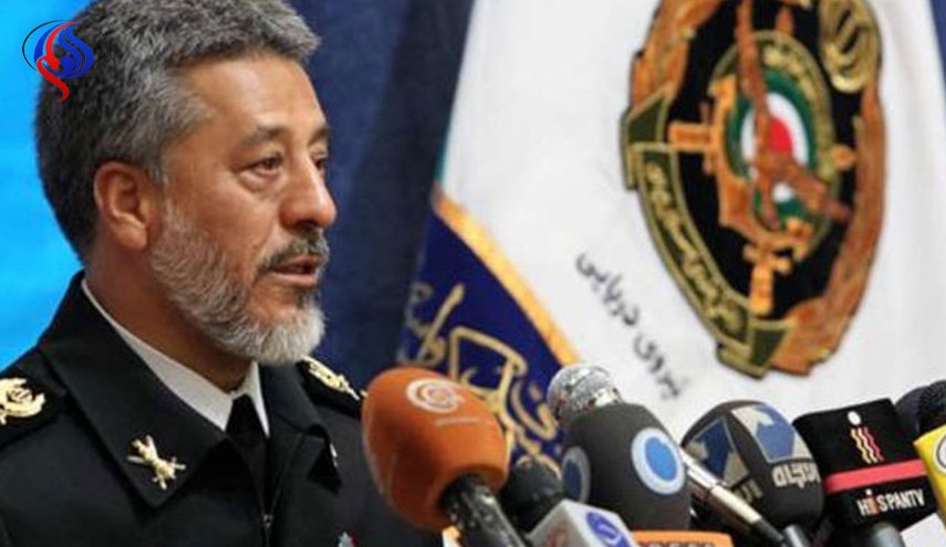 الادميرال سياري يدعو الى إجراء مناورات مشتركة بين إيران وباكستان