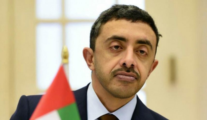 رؤية عبدالله بن زايد.. السياسية لقيادة شعب الامارات
