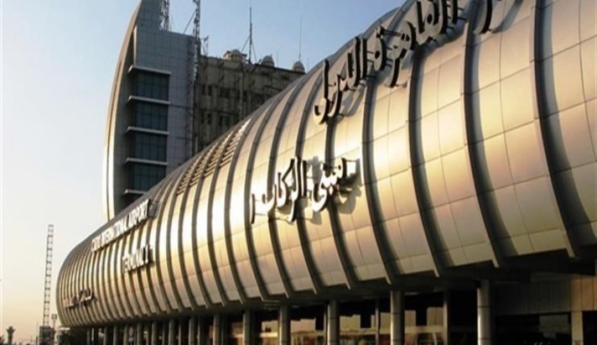 حفتر يغادر القاهرة متجها إلى بنغازي