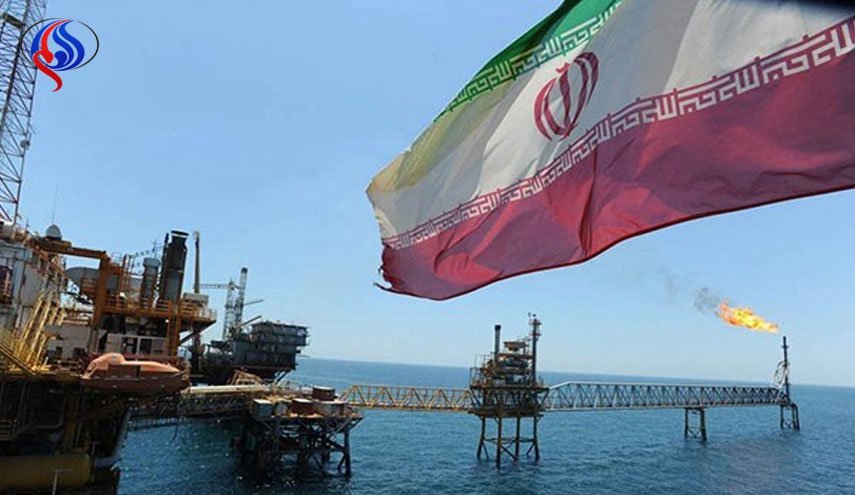 إيران: صادرات النفط والمكثفات تخطت 2.5 مليون برميل يوميا