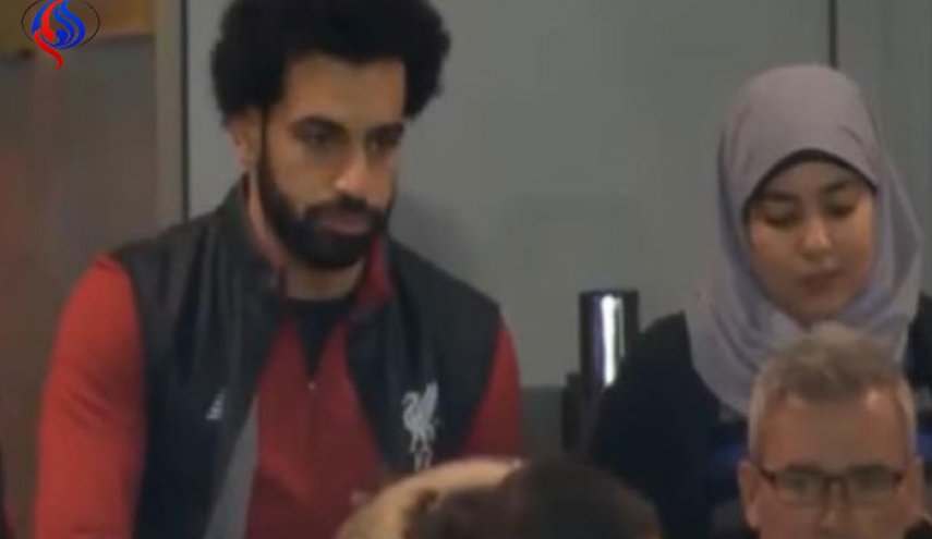 زوجة محمد صلاح تشعل مواقع التواصل الاجتماعي.. فمن هي 
