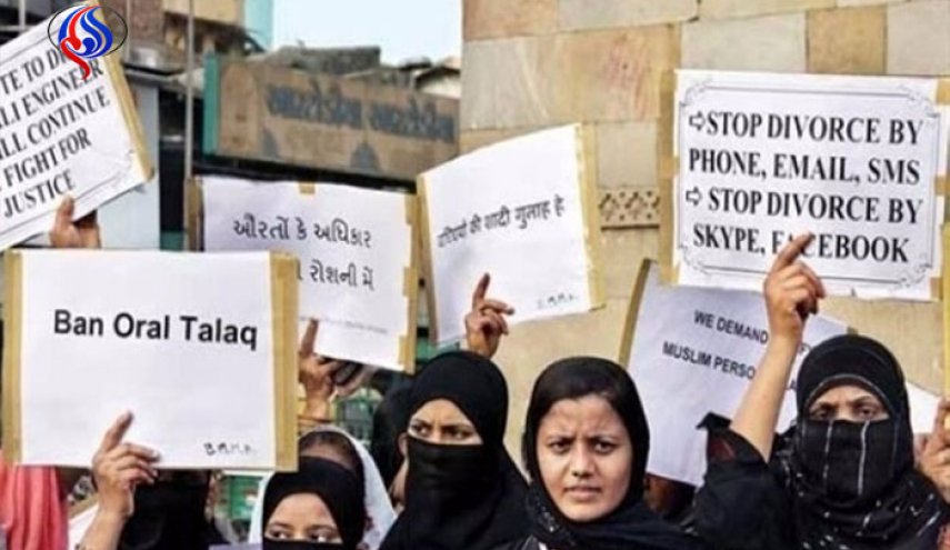 حدث في الهند.. جدل لإبطال محكمة الطلاق بالثلاث عبر واتساب!