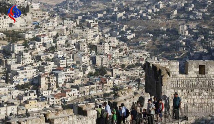 معاريف: صفقة القرن تشمل فصل 4 أحياء عن القدس