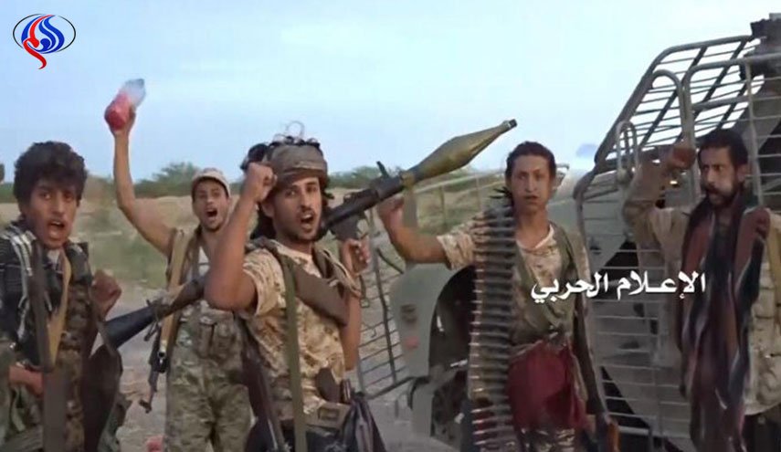 تدمير دبابة وجرافة سعودية وقنص 3 مرتزقة بجيزان ونجران