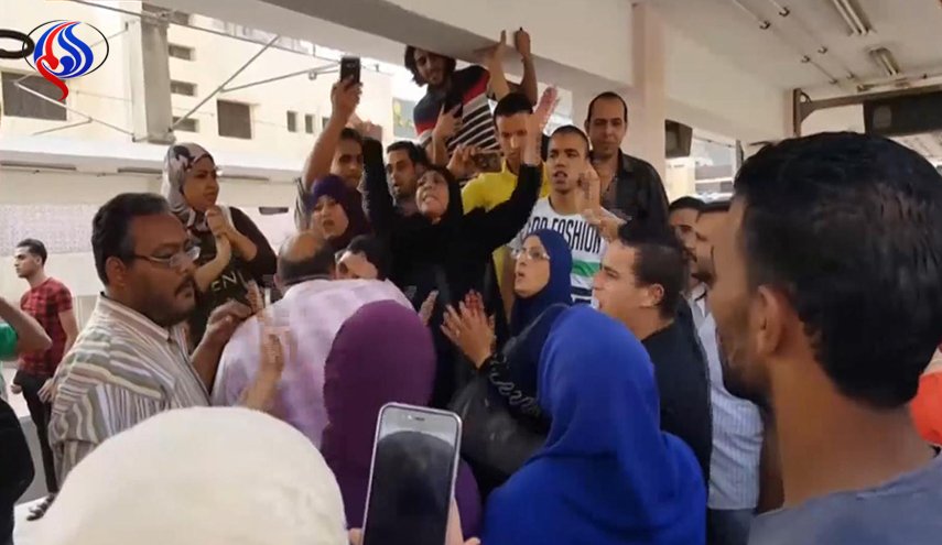 رفع أسعار المترو يفجر احتجاجات في القاهرة