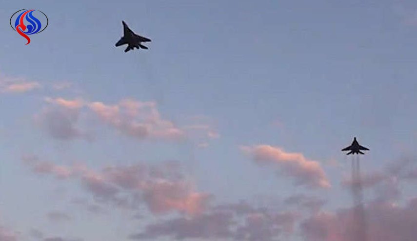 القيادة الأوكرانية تجري اختبارا عسكريا جويا فوق منطقة دونباس