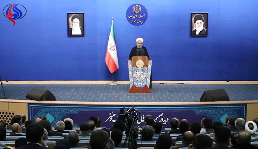 روحانی: به پیمان و حقوقی که بدست آورده ایم وفاداریم/ در برابر ظلم سر تسلیم فرود نمی آوریم