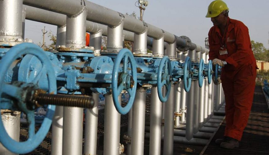 شركة هندية للتكرير تسعى لشراء مليون برميل إضافي من النفط الإيراني