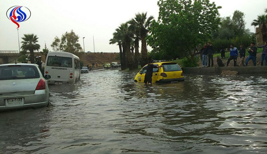 السيول تقطع المياه عن هذه المناطق في سوريا!!