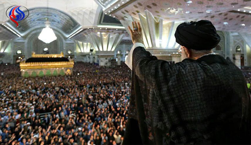 بدء مراسم احياء ذكرى رحيل الإمام الخميني بكلمة قائد الثورة
