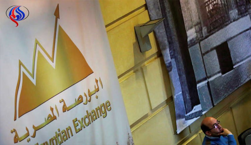 البورصة المصرية تهبط قبل قرارات مرتقبة بشأن أسعار الوقود