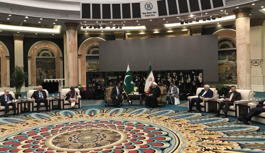 روحاني: ايران مصدر موثوق لتوفير الطاقة لباكستان