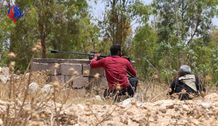 خوف وانشقاقات بين الفصائل الإرهابية في الجنوب السوري
