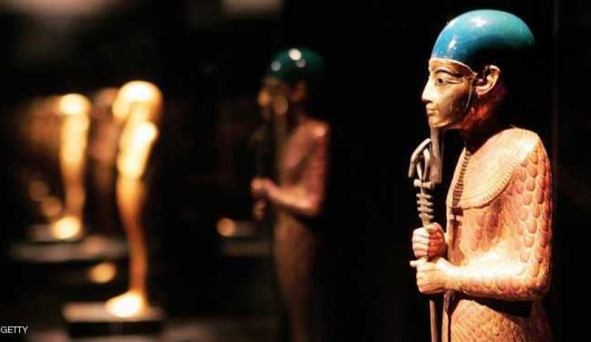 مصر تسلم قطعا أثرية مهربة من أيطاليا