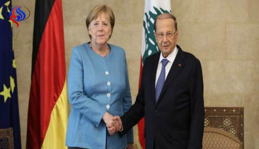عون يطالب ميركل بدعم موقف لبنان لعودة النازحين السوريين