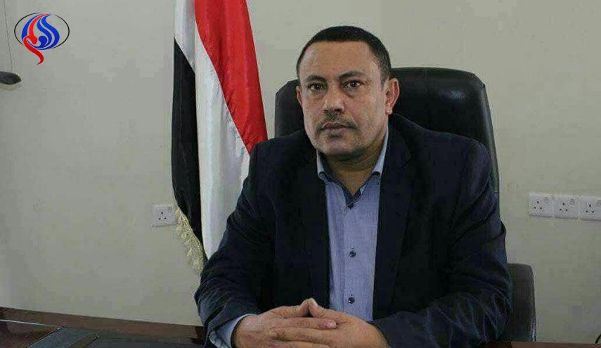ناطق الحكومة اليمنية: تصريحات قرقاش هي لإعادة ترتيب صفوف الغزاة