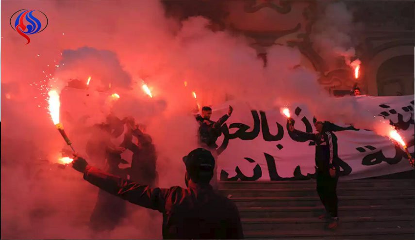 الغارديان: تونس حصلت على أموال بريطانية لمواجهة الاحتجاجات
