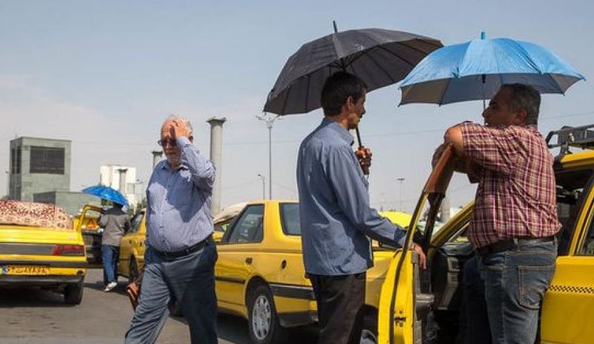 تغيير ساعات الدوام في الدوائر الحكومة بطهران بسبب موجة الحر