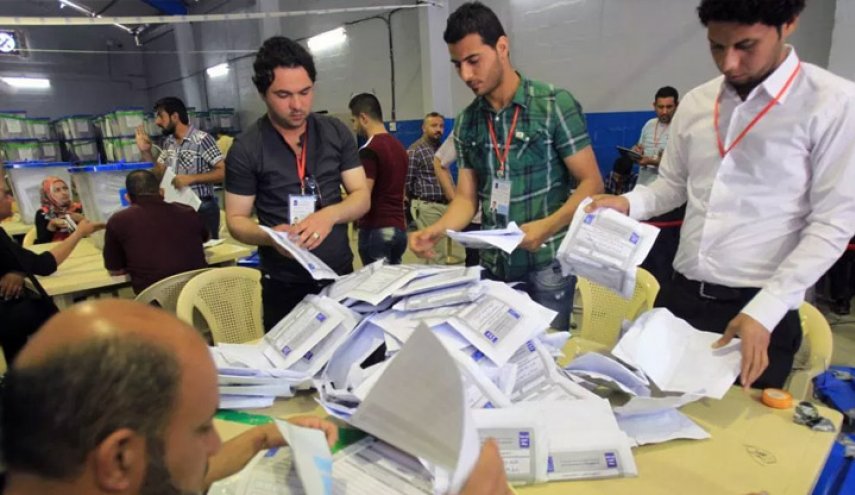 العراق... انتهاء عملية فرز الأصوات يدويا