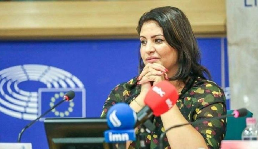 بلجيكيا توقف إعلامية مغربية بتهمة 