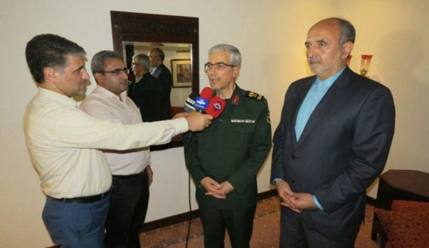 ايران وباكستان توقعان اتفاقية تعاون استخباري وامني