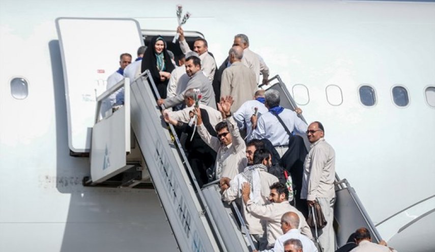 ايران تسير اول قافلة حجاج للديار المقدسة