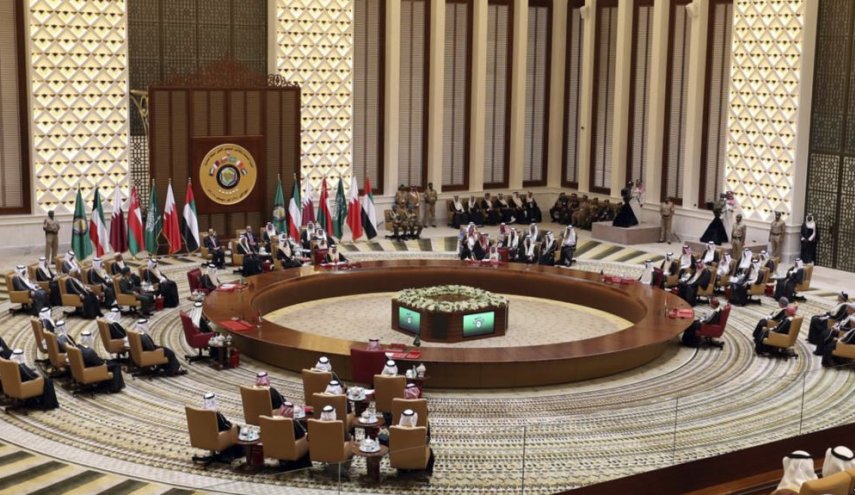 مجلس التعاون بمهب الريح وترامب يحلب على طريقته!