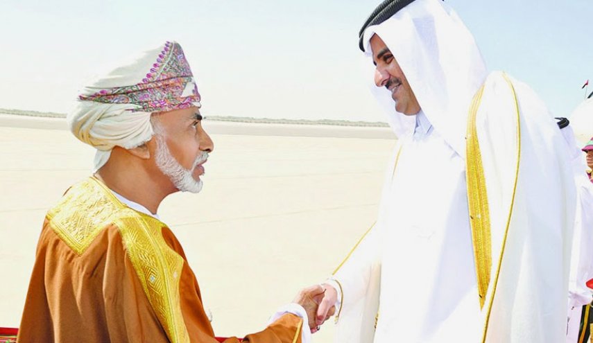  هكذا خططت الامارات (ترغيبا وترهيبا) لاخضاع عمان