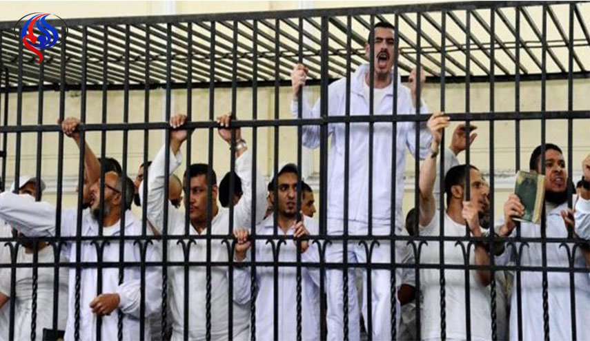تدهور الحالة الصحية لمئات المعتقلين بمصر
