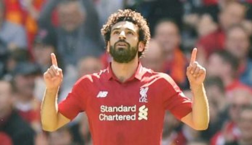 جماهير ليفربول تمنع محمد صلاح من مغادرة ملعب مباراة مانشستر سيتى